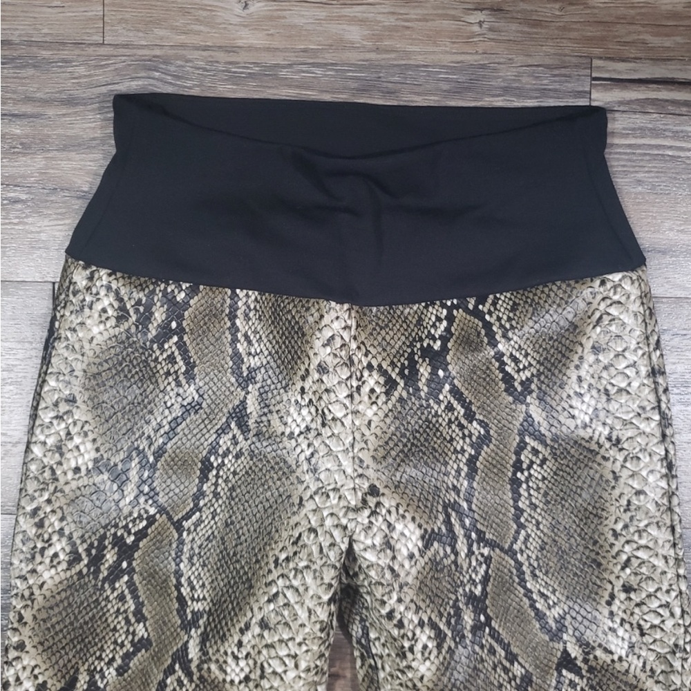 Spanx Assets Faux Leather Snakeskin/Python Leggin… - image 8